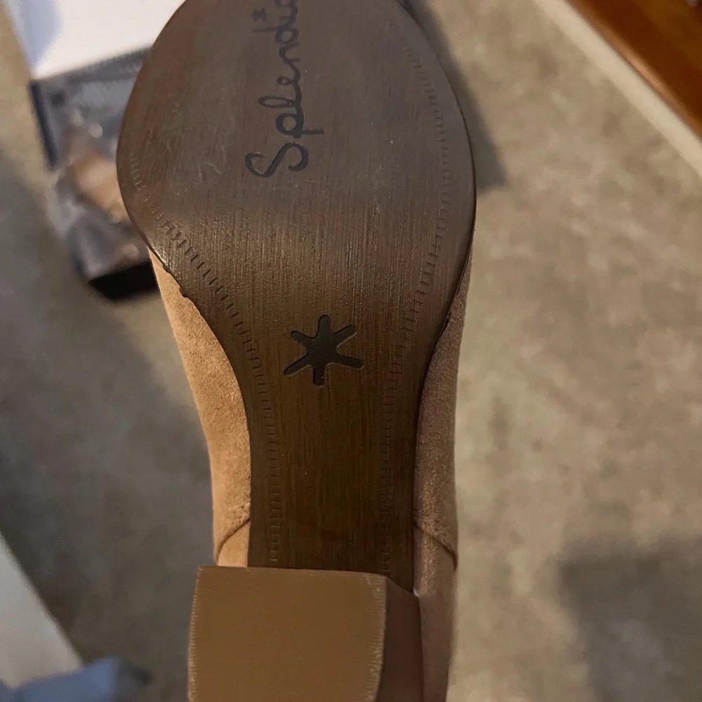 Boots - Tan Suede Splendid boots. Size 7 1/2. Like New. True to size. - Picture 12 of 16